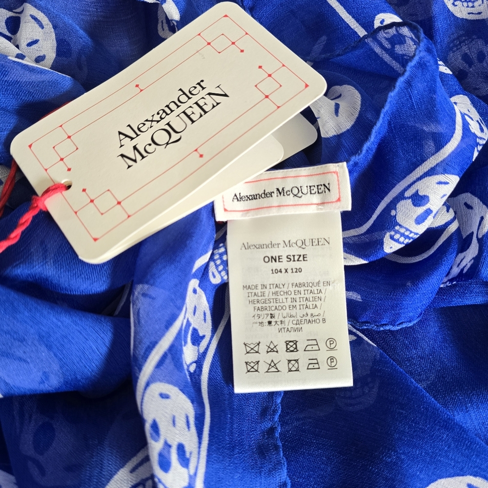 Alexander McQueen Skull Silk Scarf Blue - Picture 4 of 6